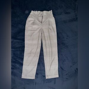 Stylish Gray Plaid Women's Cropped Pants